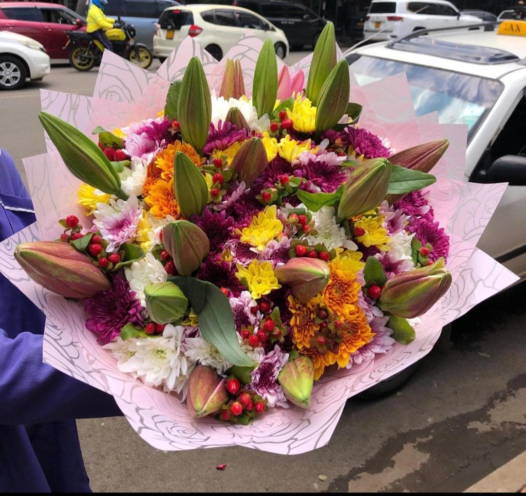 Lilies and Chrysanthemums Mix Bouquet